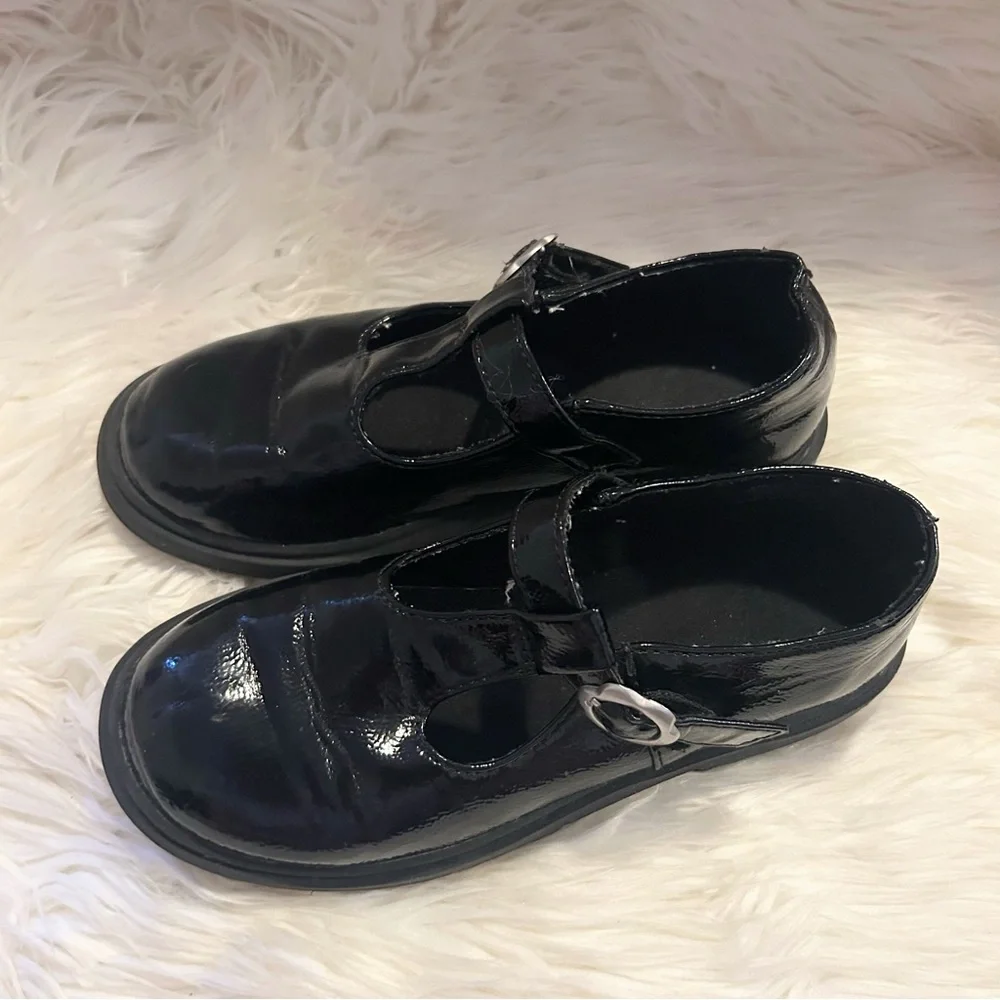 Old Navy Mary Jane Shoes